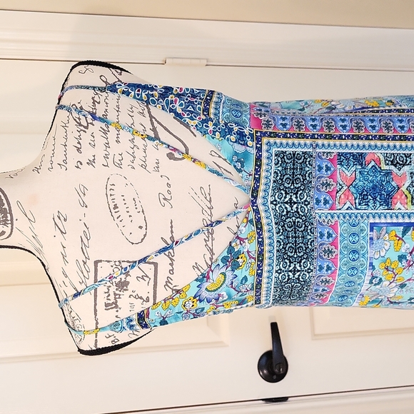 Umgee Dress with Lace underlay Hem - Picture 6 of 15